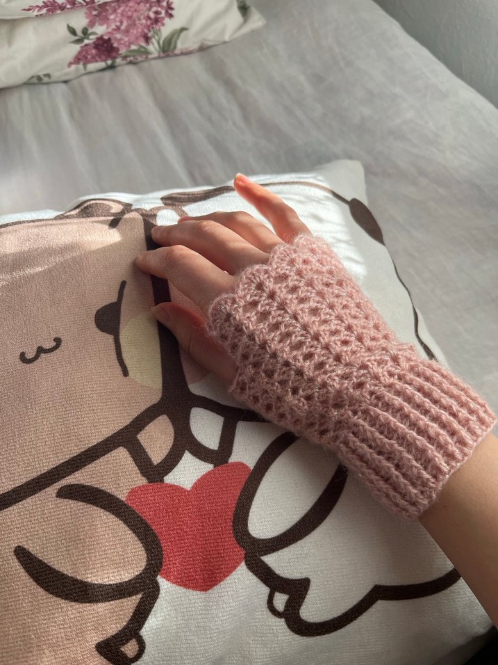 Dantel Detaylı Pembe Örgü Eldiven - Görsel 2