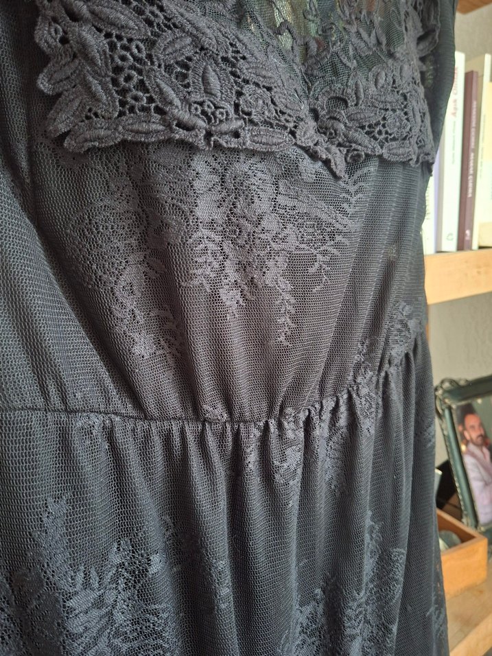 Dantel Detaylı Siyah Midi Goth Elbise - Görsel 2