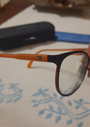 Tommy Hilfiger Lacivert Elastik Kadın Gözlüğü - Görsel 3