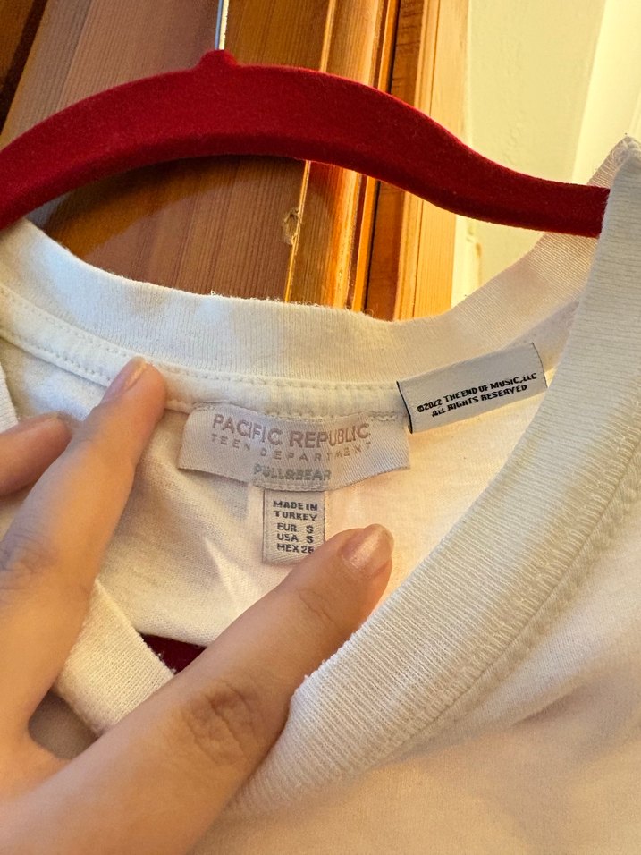 Beyaz Baskılı Rock Punk Kısa Kollu Tişört - Görsel 4