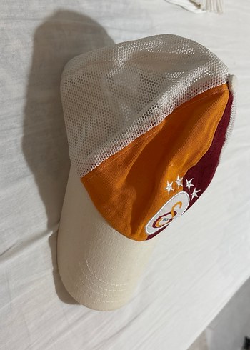 Galatasaray Nakışlı Beyaz Erkek Şapka - Görsel 2
