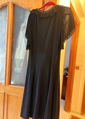 Piliseli Siyah Uzun Kadın Elbise - Görsel 2