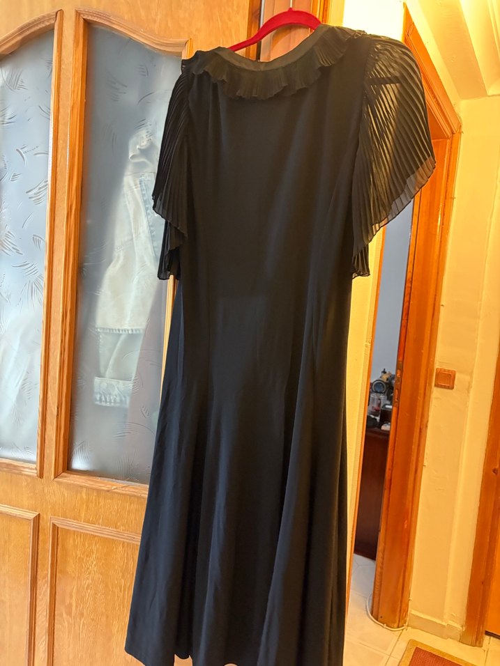 Piliseli Siyah Uzun Kadın Elbise - Görsel 2