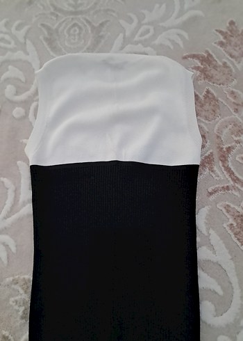 Kolsuz bisiklet Yaka Siyah Beyaz Mini Triko Üst - Görsel 3