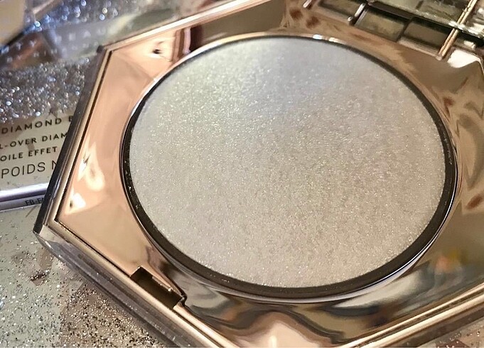 Fenty Beauty Fenty beauty gloss powder