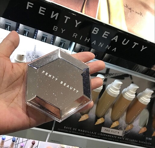 Beden Renk Fenty beauty gloss powder