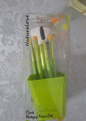 Naturalove Çiçek Makyaj Fırça Seti - Haki - Görsel 2
