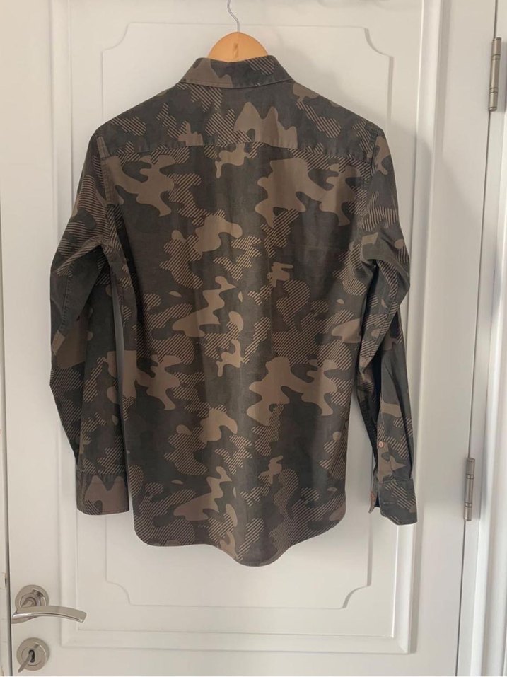 Lacoste haki renk Kamuflaj Desenli ünisex Gömlek - Görsel 3