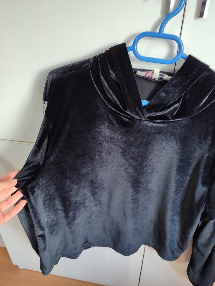 KOTON Siyah Kadın Uzun Kollu Kapüşonlu Kadife Sweatshirt - Görsel 5