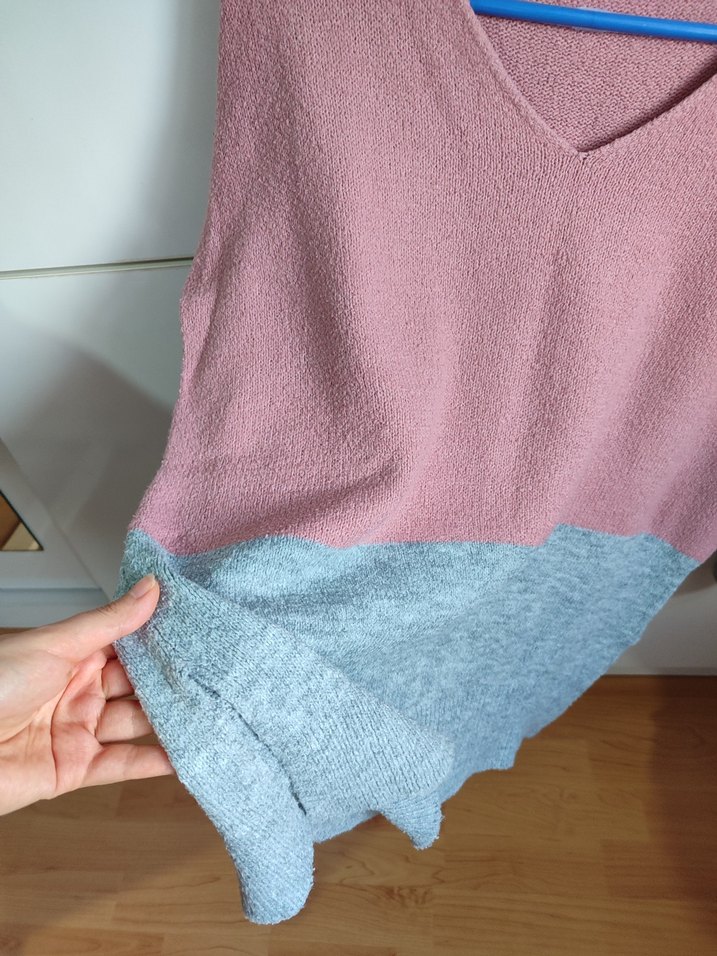 Pembe Gri V Yaka Örgü Kadın Kazak - Görsel 3