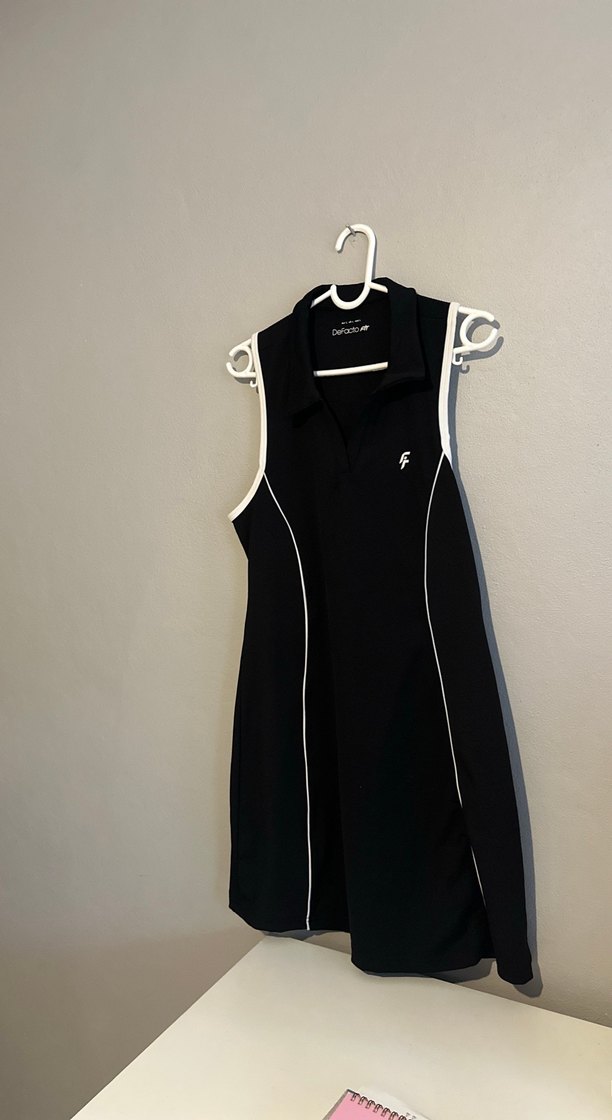 Tenis Elbisesi - Görsel 3