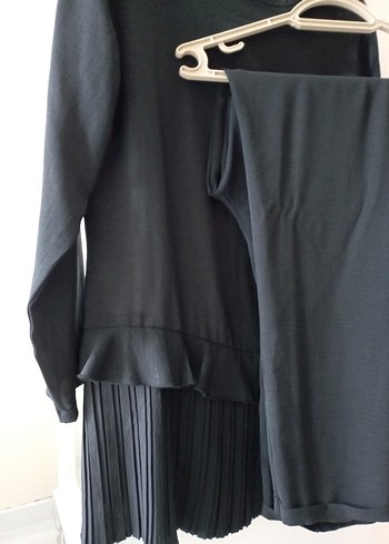 Siyah Pliseli tunik pantolon takım - Görsel 2