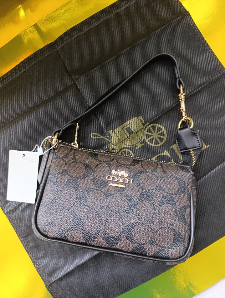 Coach Nolita 19 - Görsel 3