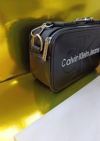 CK omuz çantası  - Görsel 4