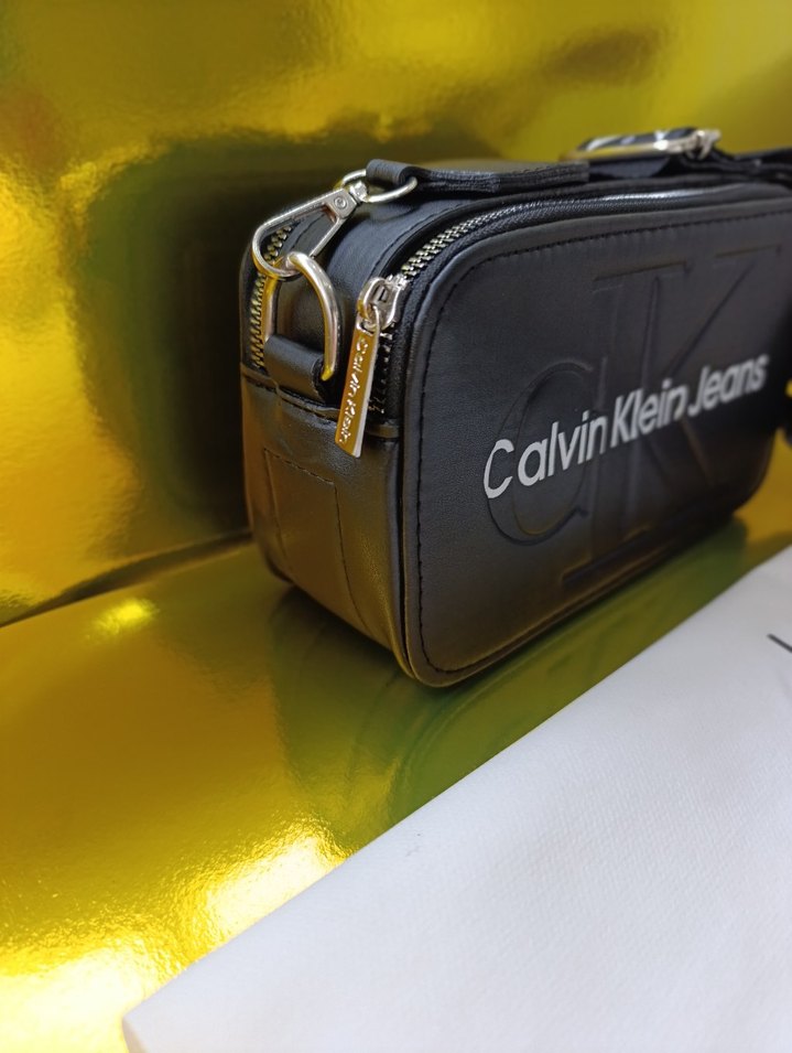 CK omuz çantası  - Görsel 4