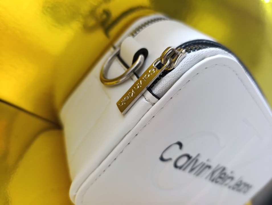 CK omuz çantası  - Görsel 5