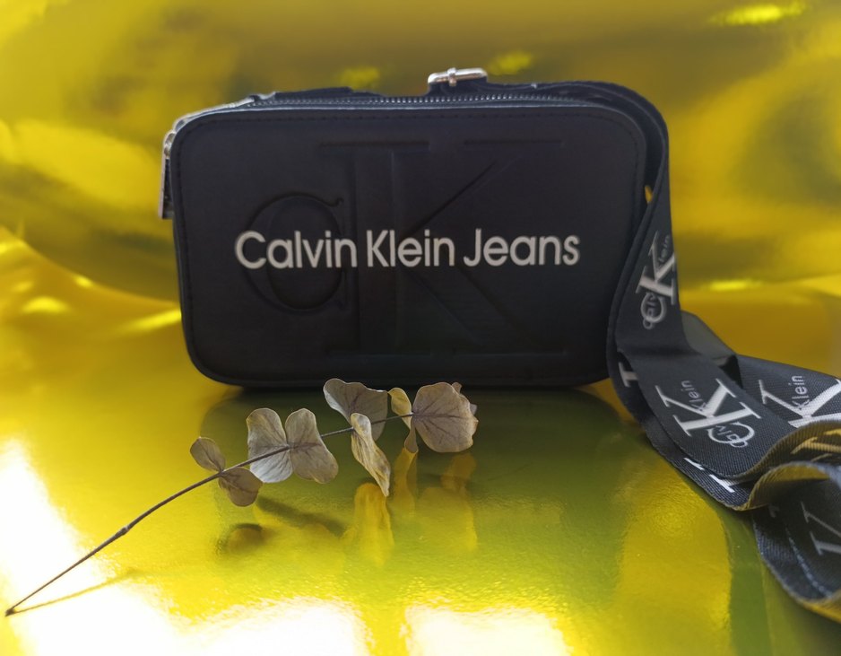 CK omuz çantası  - Görsel 2