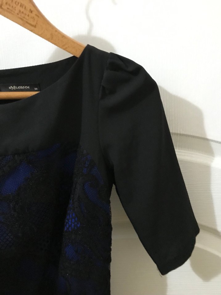 Mavi Siyah Bağlama Desenli Kısa Kollu Midi Elbise - Görsel 3