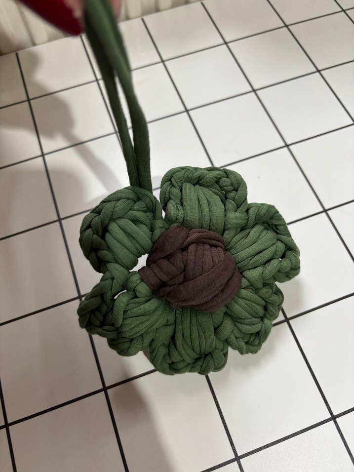 Bohem Çiçek Desenli El Örgüsü Anahtarlık Charm - Görsel 2