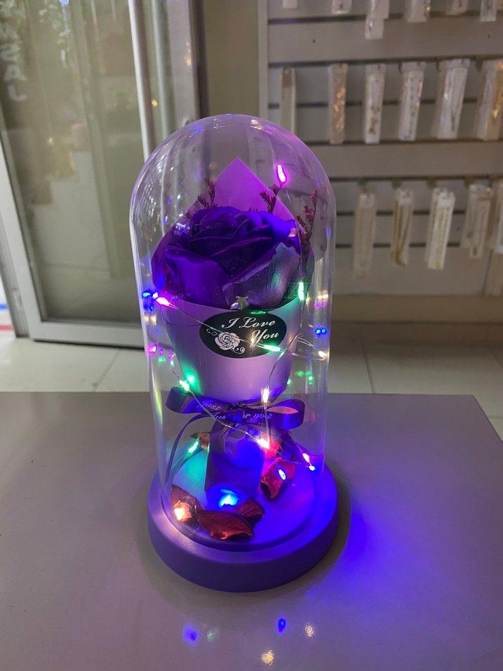 Mor renkli cam fanus içinde gül buketi büyük boy - Görsel 2