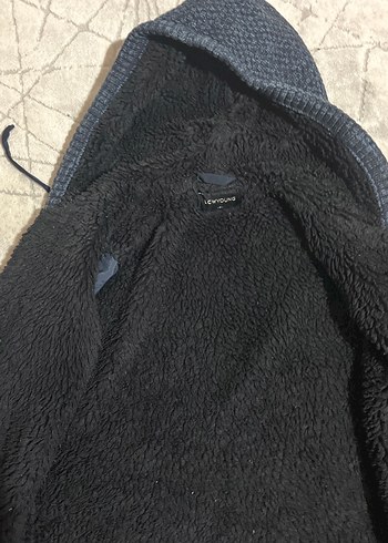 Kapüşonlu Gri Erkek Çocuk Örgü Yün Kazak - Görsel 2