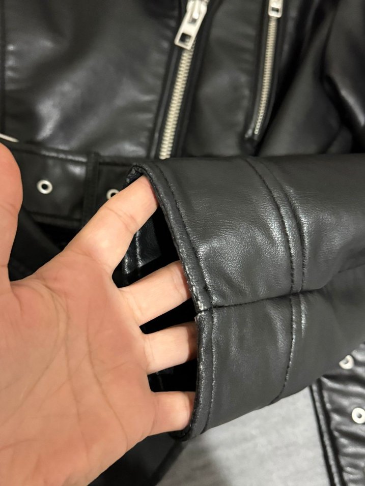 Siyah Kemerli Kısa Deri Biker Ceket - Görsel 4