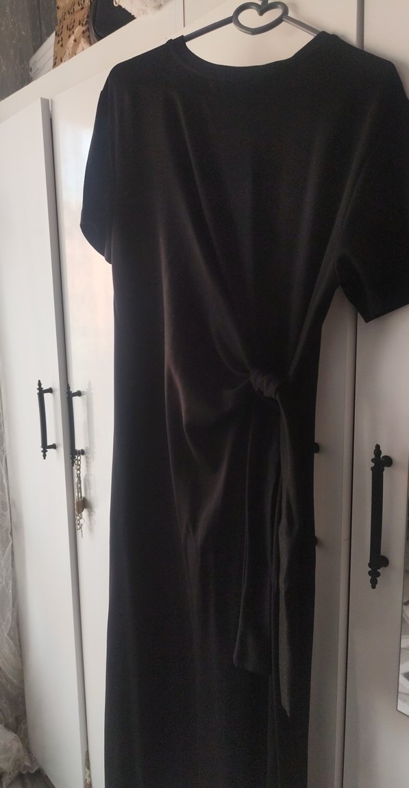 Siyah Drapeli bağlamalı Uzun Kadın Elbise - Görsel 3