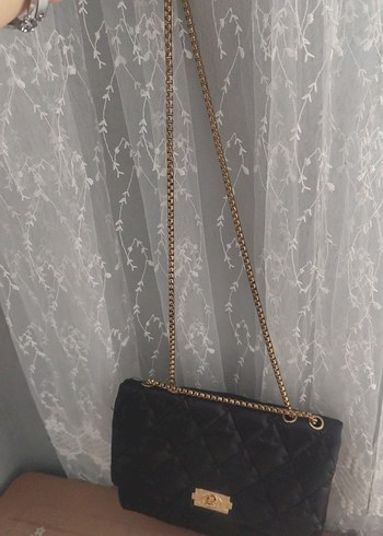 Zincir Detaylı Siyah Kadın Deri Çanta - Görsel 3