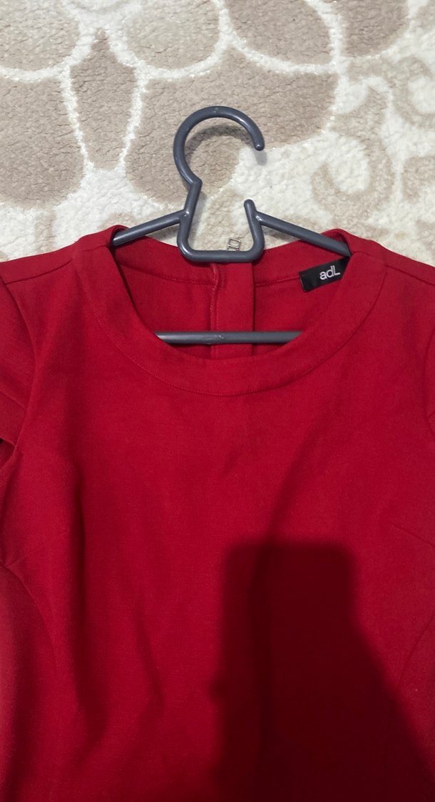 Kırmızı Kısa Kollu Midi Elbise - Görsel 2