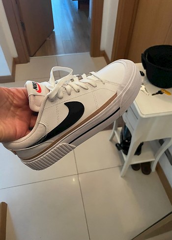 Nike Beyaz Spor Kadın Sneakers - Görsel 2