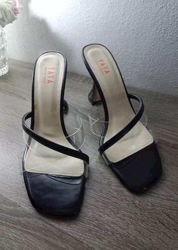 Siyah Parlak Stiletto Topuklu Kadın Terlik - Görsel 2