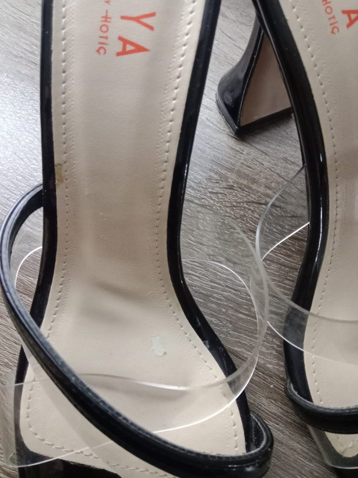 Siyah Parlak Stiletto Topuklu Kadın Terlik - Görsel 3