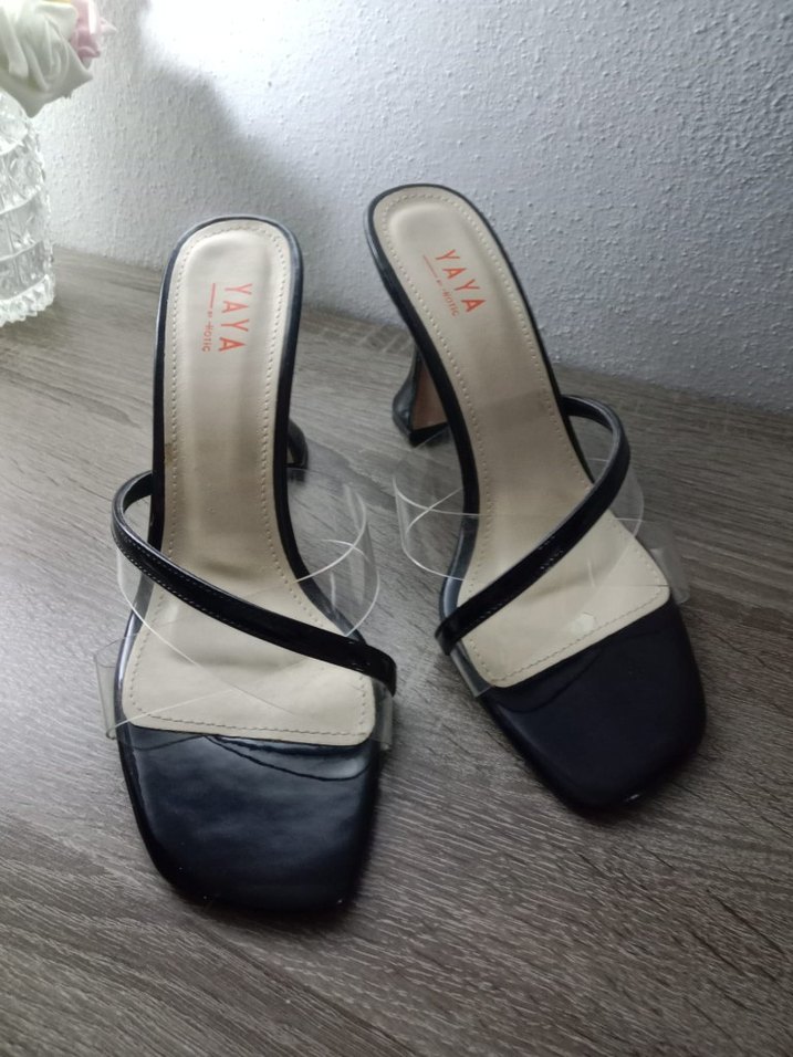 Siyah Parlak Stiletto Topuklu Kadın Terlik - Görsel 2