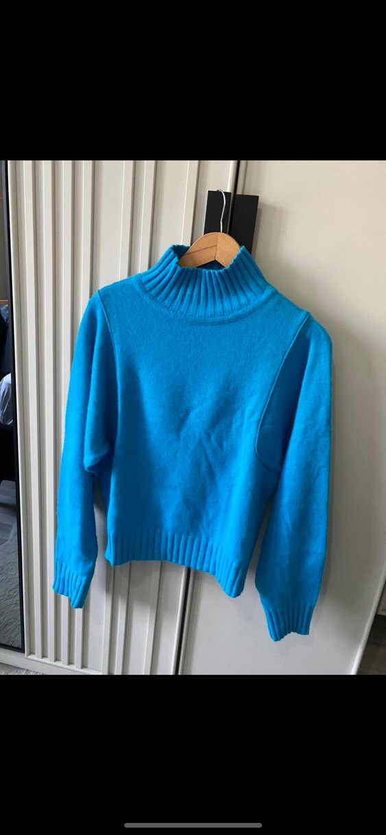 Mavi Boğazlı Kazak - Görsel 4