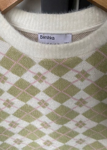 Beyaz Ekoseli Örgü Kadın Süveter - Görsel 3