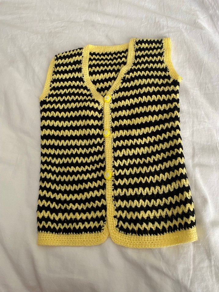 Kız Bebek Örgü Yelek - Görsel 2