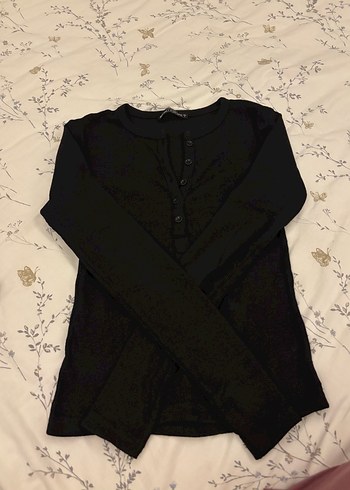 Siyah V Yakalı Uzun Kollu Düğmeli Kadın bluz - Görsel 2