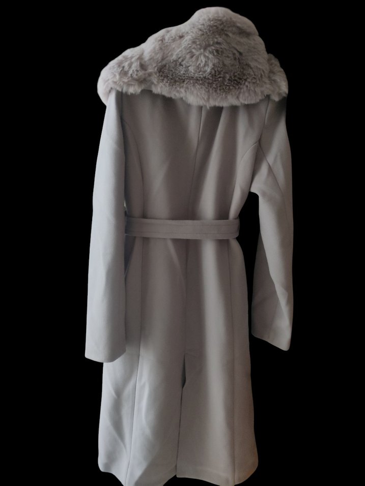 Gri Kemerli Kürk Detaylı Kaban - Görsel 2