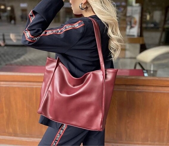 bordo kol çantası