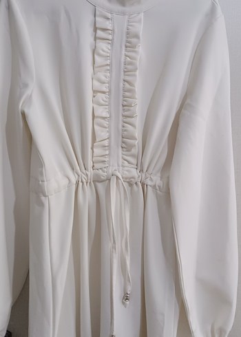 Beyaz Fırfırlı Tesettür Elbise - Görsel 5
