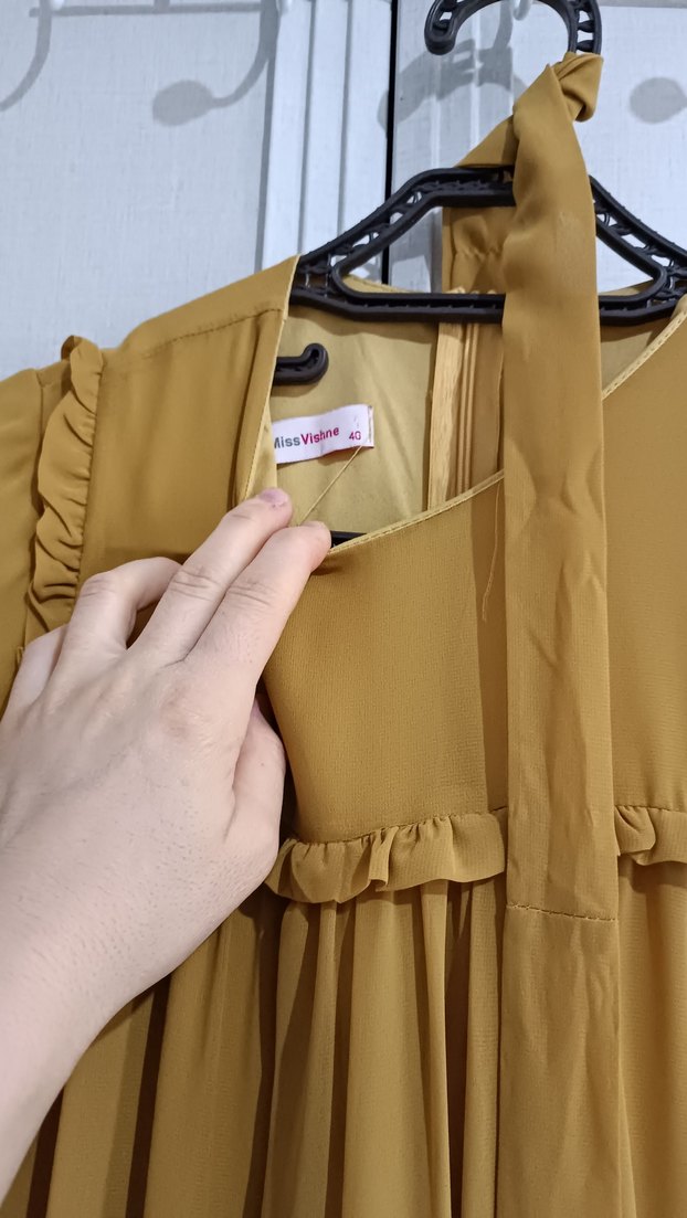 Yağ yeşili V Yaka Volanlı Şifon Elbise - Görsel 2