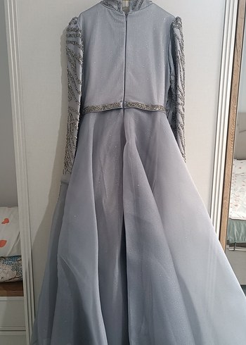 Uzun Kollu İşlemeli Gri Abiye Elbise - Görsel 9