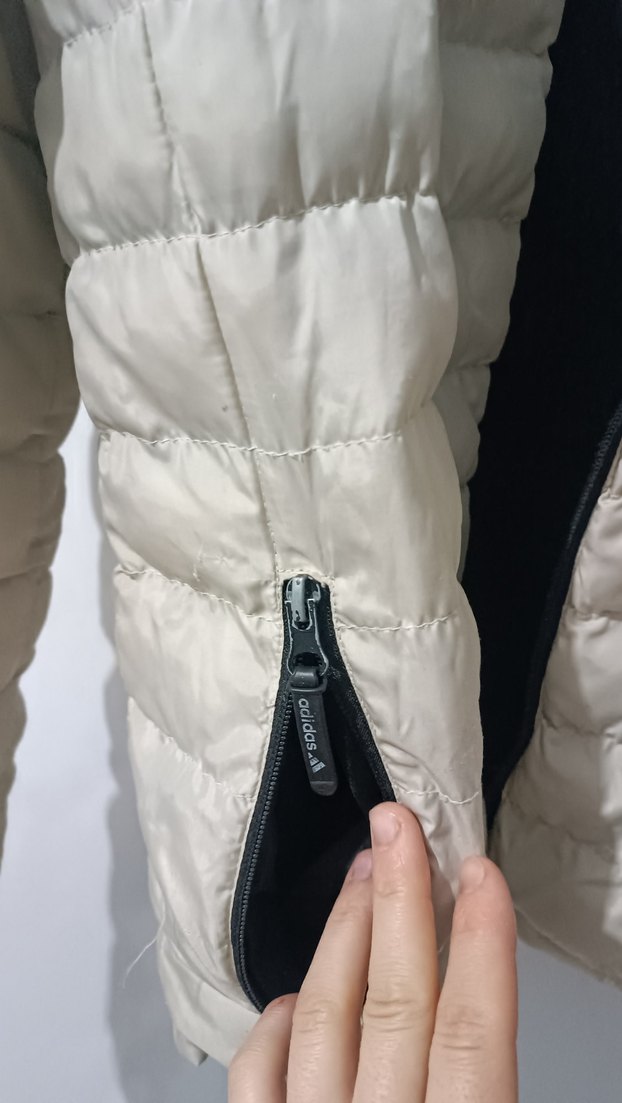 Adidas Beyaz Fermuarlı Kadın Kışlık Mont - Görsel 3