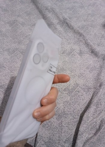 Düğmeli Beyaz Telefon Kılıfı - Görsel 4