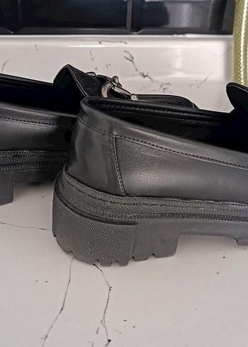 Siyah Tokalı Platform Topuklu Kadın Loafer - Görsel 2