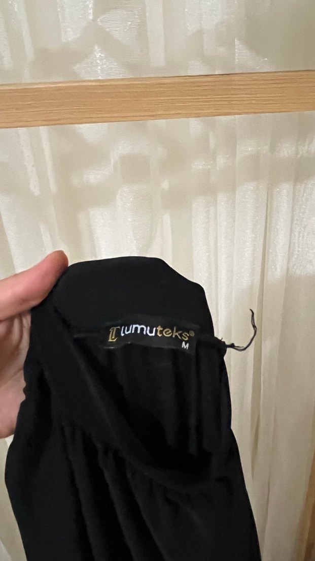 Tül Dekolte Detaylı Dik Yaka Uzun Kollu Midi Boy - Görsel 5