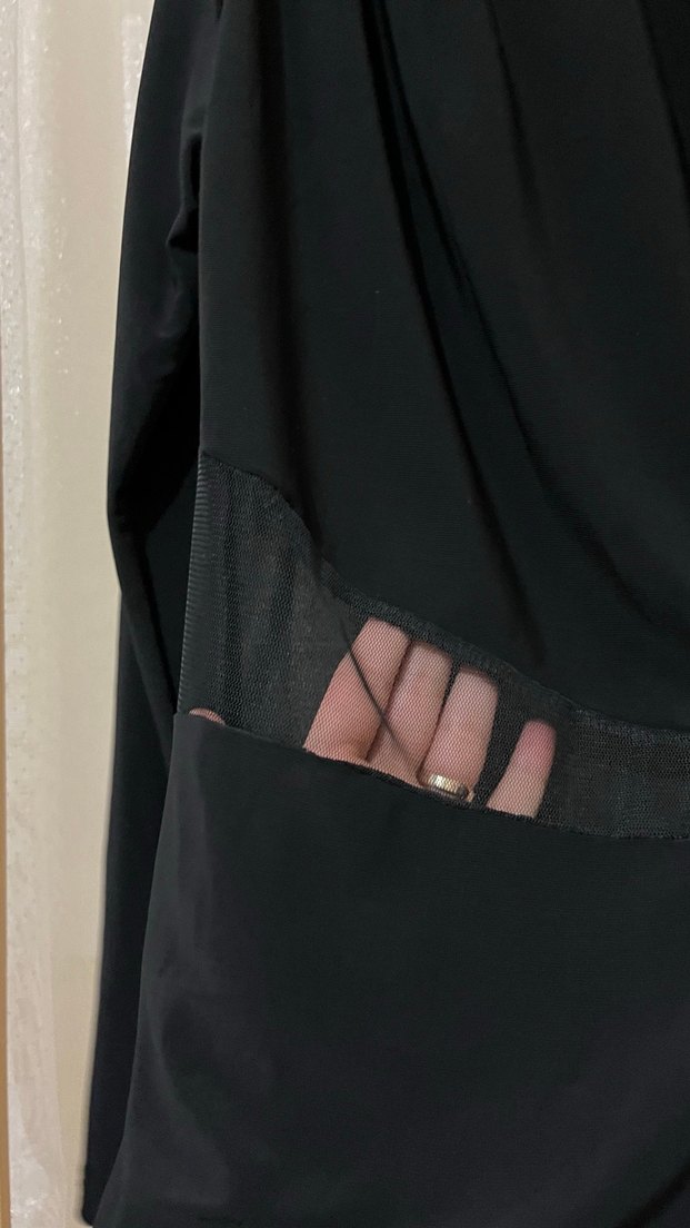 Tül Dekolte Detaylı Dik Yaka Uzun Kollu Midi Boy - Görsel 3