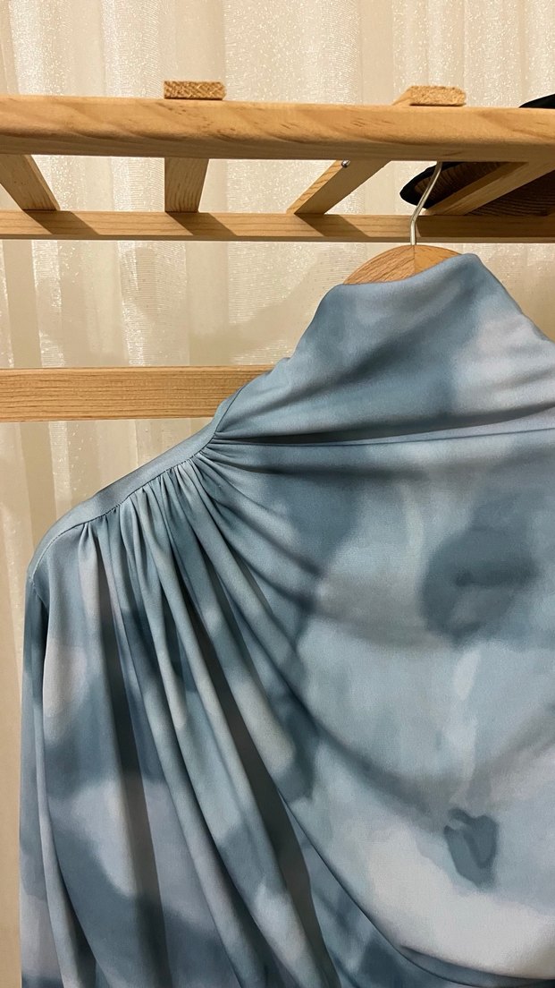 Uzun Kollu, Yüksek Yakalı Kadın Bluz - Görsel 2