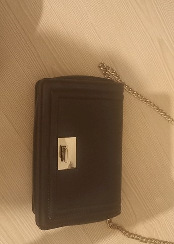 Siyah Deri Tokalı Kadın Çanta - Görsel 4