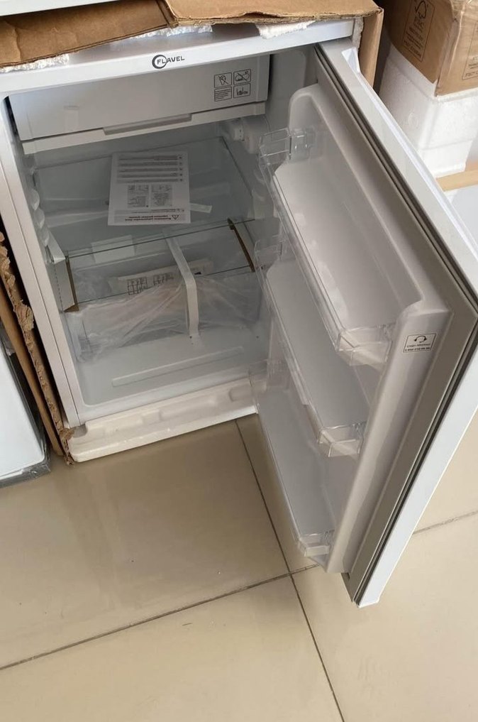 Arçelik Marka Beyaz Mini Buz Dolabı Sterilizatör - Görsel 2